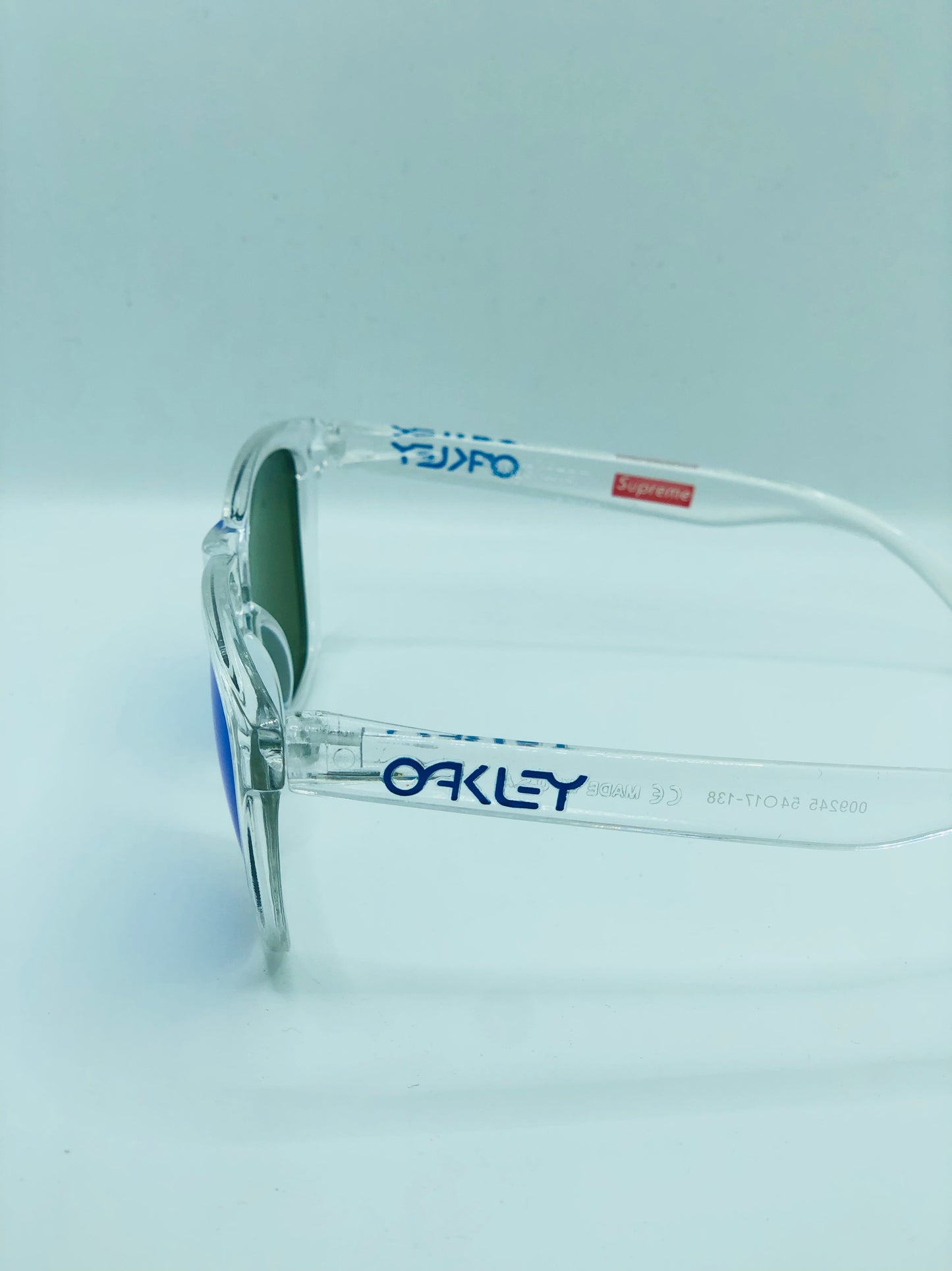 Oakley Frogskin Sunglasses (FRO-02)