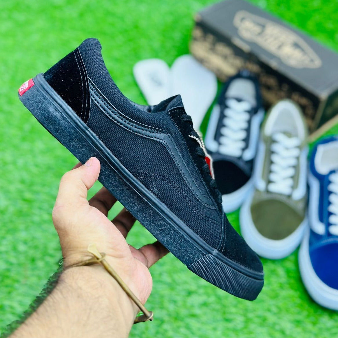 Triple black hotsell vans mens