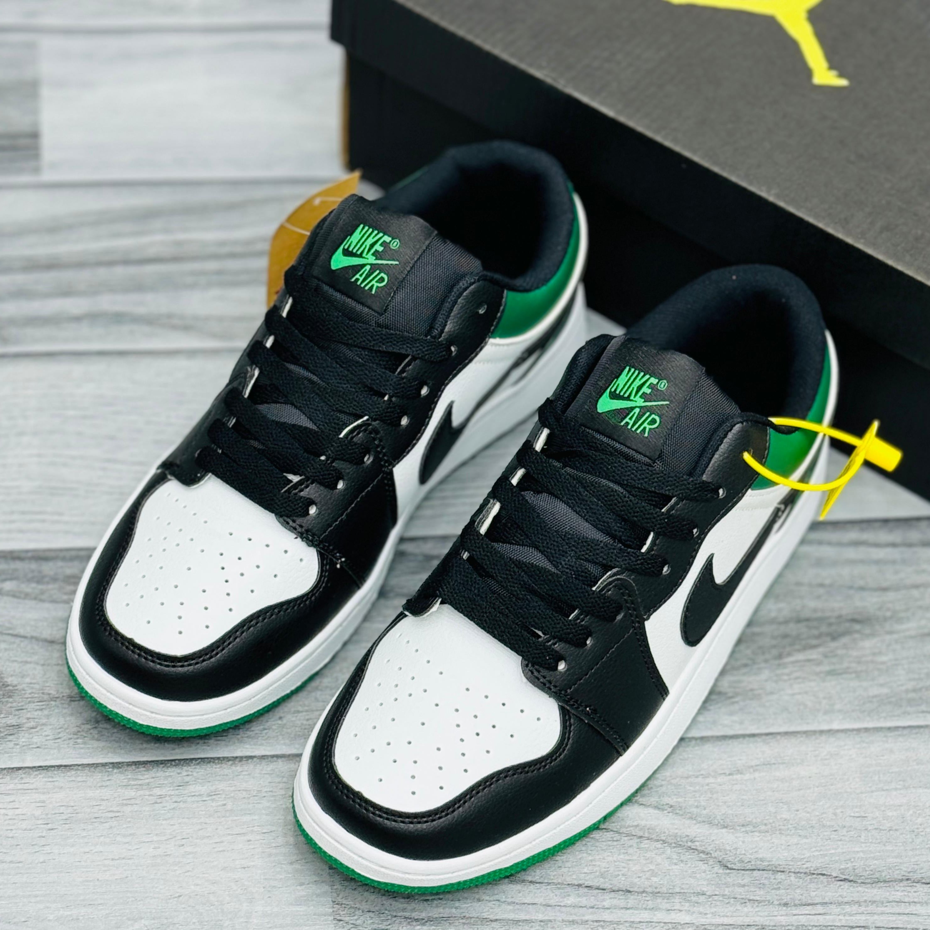 Aj1 low green best sale