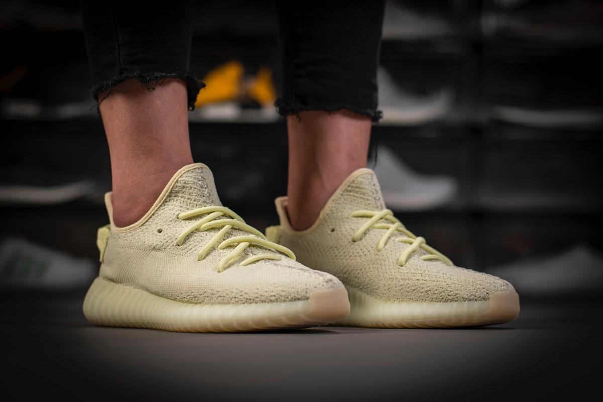 Yeezee Boostt 350 V2 Butter