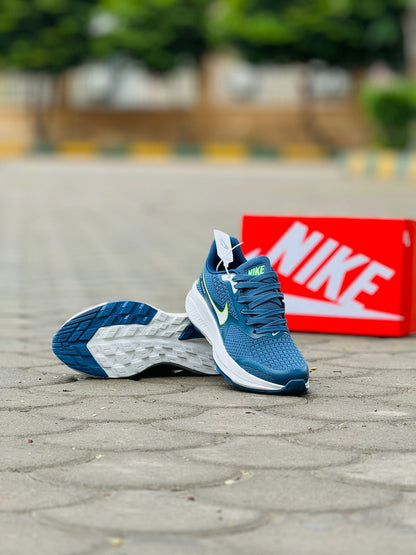 NIKE AIR ZOOM NEXT RUNNER