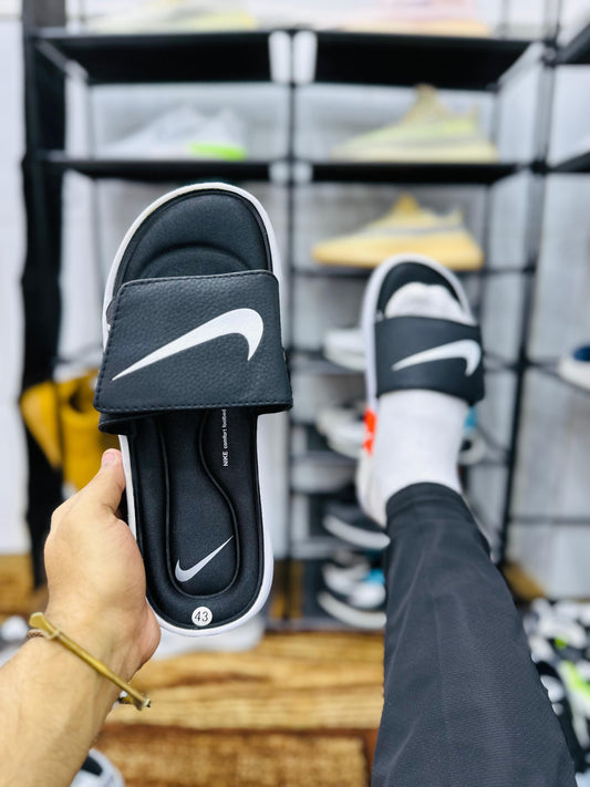 NIKE SLIDES BLACK -WHITE