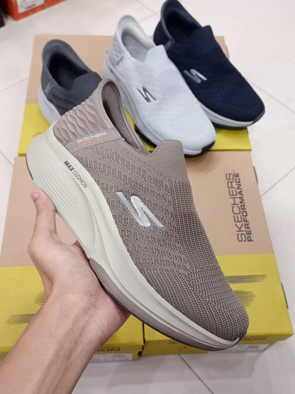 Skechers Max Cushion