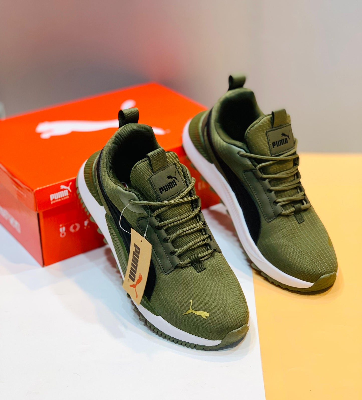 PUMA -GREEN