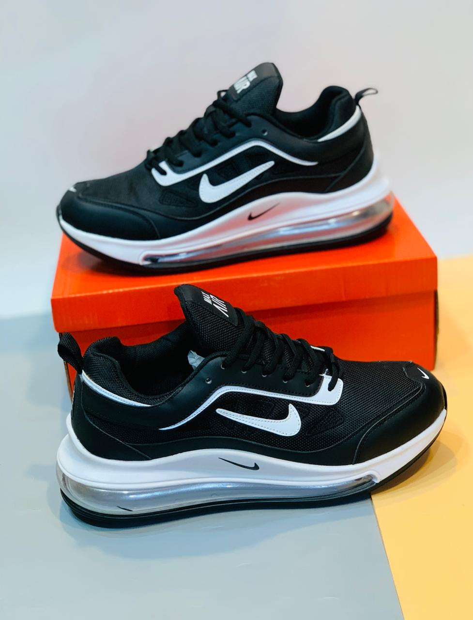 NIKE AIR MAX-BLACK-WHITE