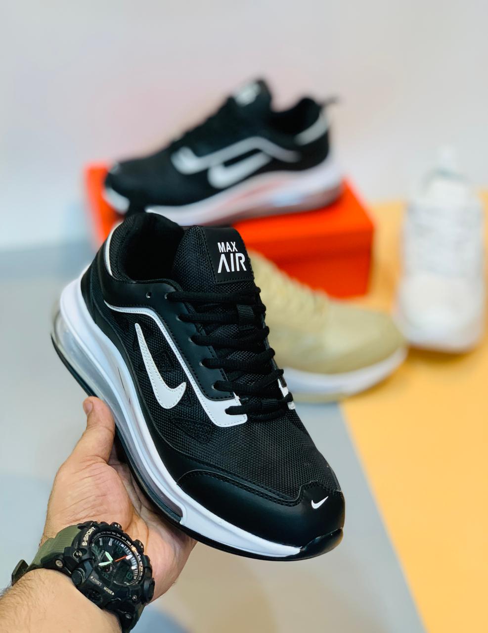 NIKE AIR MAX-BLACK-WHITE