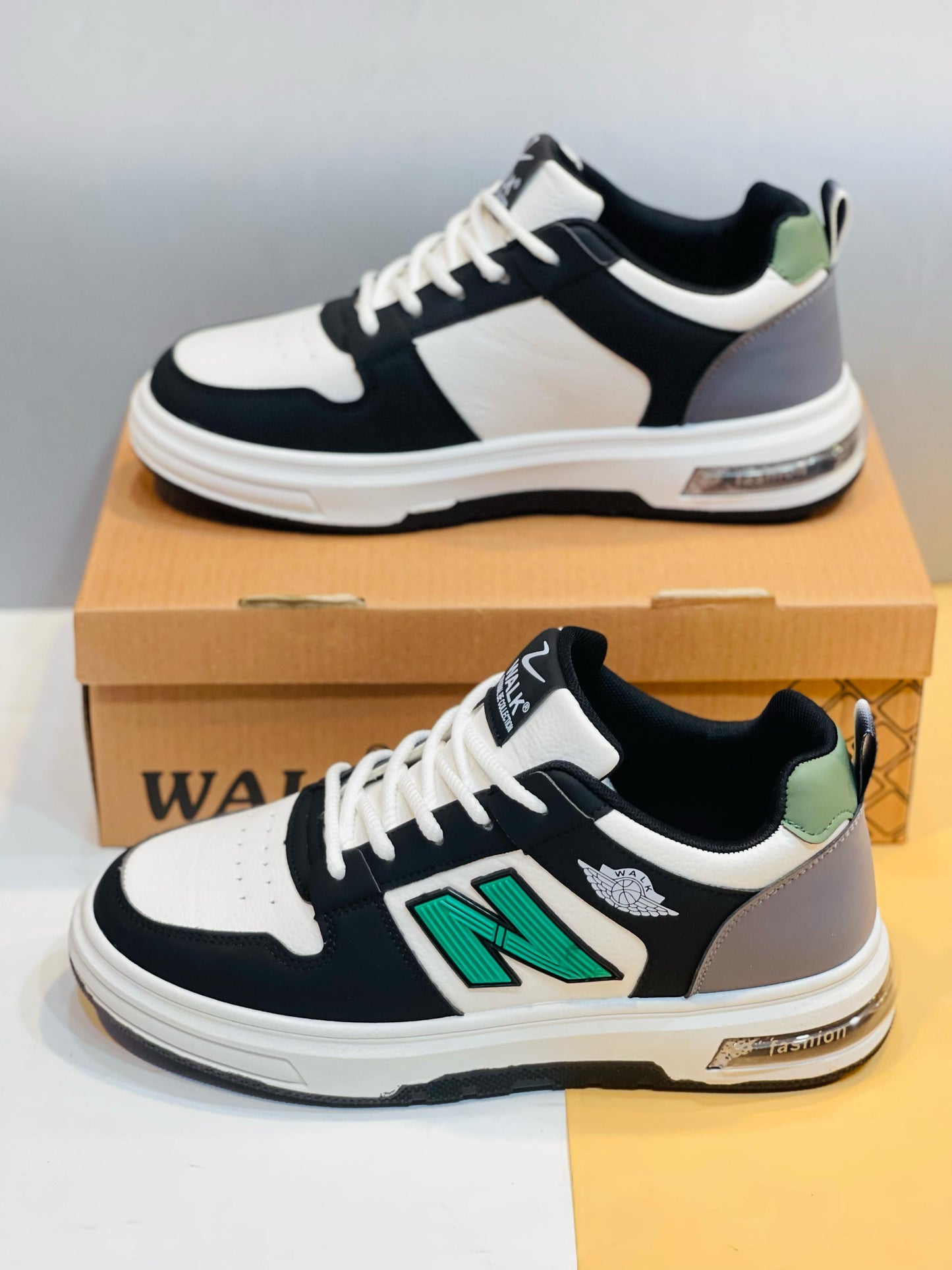 N WALK-BLACK